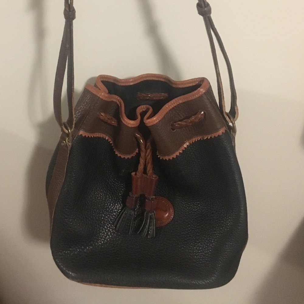 VINTAGE Dooney and Bourke bucket bag